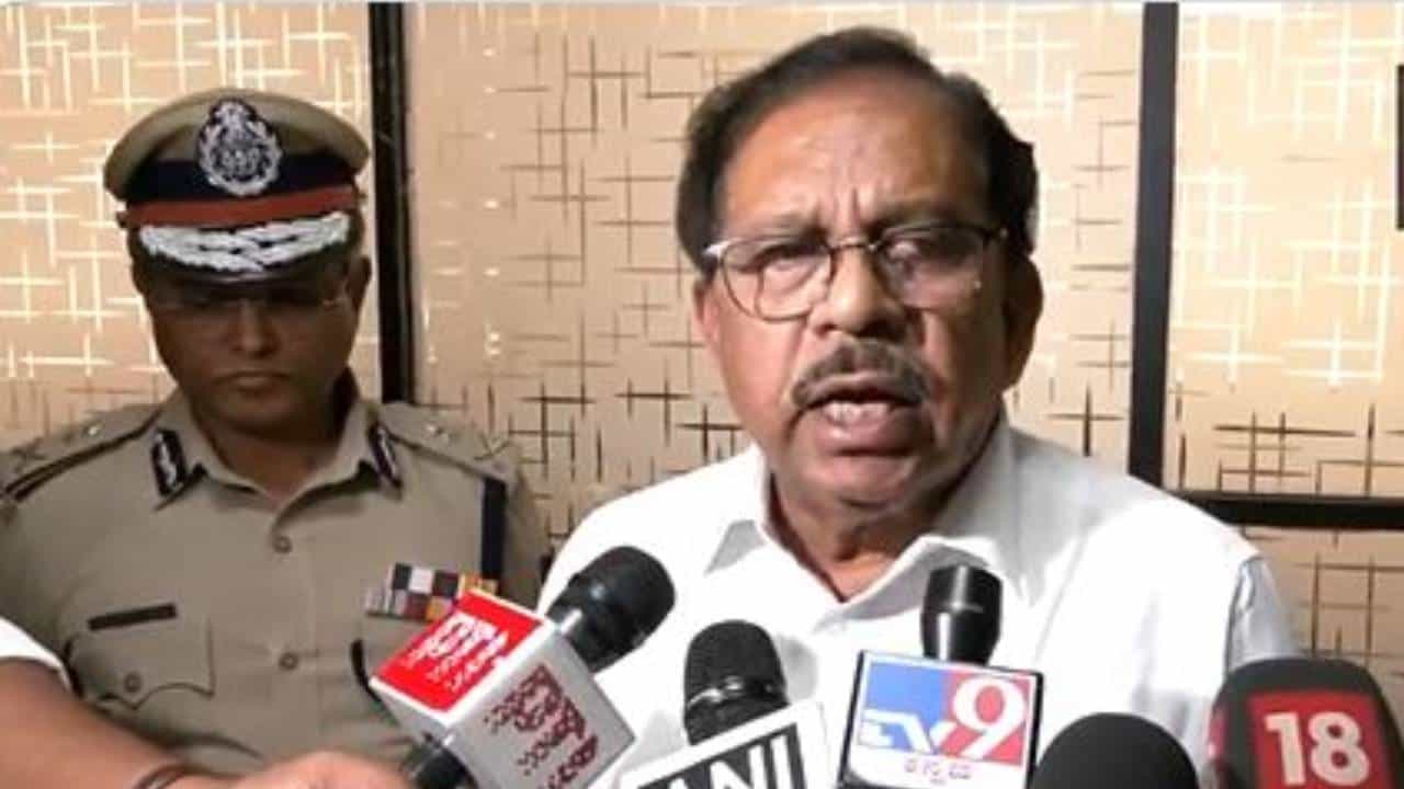 ಬೆಂಗಳೂರು ಹೊಸ ವರ್ಷಾಚರಣೆ: ಎಂಜಿ, ಬ್ರಿಗೇಡ್ ರಸ್ತೆಯಲ್ಲಿ ಸಂಭ್ರಮಾಚರಣೆಗಿಲ್ಲ ನಿರ್ಬಂಧ, ಪರಮೇಶ್ವರ್ ಬೆಂಗಳೂರು ಹೊಸ ವರ್ಷಾಚರಣೆ: ಎಂಜಿ, ಬ್ರಿಗೇಡ್ ರಸ್ತೆಯಲ್ಲಿ ಸಂಭ್ರಮಾಚರಣೆಗಿಲ್ಲ ನಿರ್ಬಂಧ, ಪರಮೇಶ್ವರ್