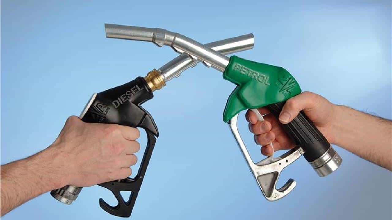 Petrol Diesel Price on December 11: ಬಿಹಾರ, ಮಹಾರಾಷ್ಟ್ರದಲ್ಲಿ ಪೆಟ್ರೋಲ್, ಡೀಸೆಲ್ ದರ ಇಳಿಕೆ Petrol Diesel Price on December 11: ಬಿಹಾರ, ಮಹಾರಾಷ್ಟ್ರದಲ್ಲಿ ಪೆಟ್ರೋಲ್, ಡೀಸೆಲ್ ದರ ಇಳಿಕೆ