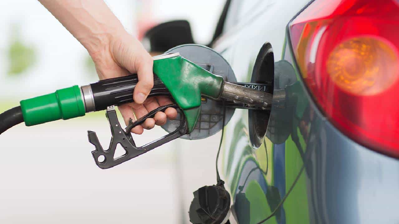 Petrol Diesel Price on December 31: ಬಿಹಾರದಲ್ಲಿ ಪೆಟ್ರೋಲ್ ಬೆಲೆ ಏರಿಕೆ, ಉತ್ತರ ಪ್ರದೇಶದಲ್ಲಿ ಇಳಿಕೆ Petrol Diesel Price on December 31: ಬಿಹಾರದಲ್ಲಿ ಪೆಟ್ರೋಲ್ ಬೆಲೆ ಏರಿಕೆ, ಉತ್ತರ ಪ್ರದೇಶದಲ್ಲಿ ಇಳಿಕೆ