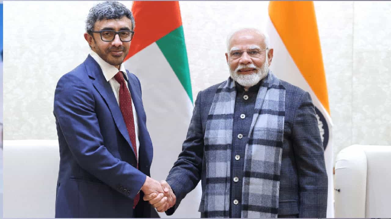 ‘ಭಾರತ-ಯುಎಇ ಸಂಬಂಧ ಇನ್ನಷ್ಟು ಉತ್ತಮ ಮಟ್ಟ ತಲುಪಲಿವೆ’; ಉಪಪ್ರಧಾನಿ ಶೇಖ್ ಅಬ್ದುಲ್ಲಾಗೆ ಮೋದಿ ಸ್ವಾಗತ ‘ಭಾರತ-ಯುಎಇ ಸಂಬಂಧ ಇನ್ನಷ್ಟು ಉತ್ತಮ ಮಟ್ಟ ತಲುಪಲಿವೆ’; ಉಪಪ್ರಧಾನಿ ಶೇಖ್ ಅಬ್ದುಲ್ಲಾಗೆ ಮೋದಿ ಸ್ವಾಗತ