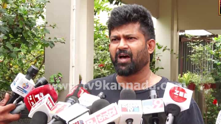 ಕಾಂಗ್ರೆಸ್ ಸೇರುವ ವದಂತಿಗಳ ಬಗ್ಗೆ ಮಾಜಿ ಸಂಸದ ಪ್ರತಾಪ್ ಸಿಂಹ ಏನಂದ್ರು ನೋಡಿ ಕಾಂಗ್ರೆಸ್ ಸೇರುವ ವದಂತಿಗಳ ಬಗ್ಗೆ ಮಾಜಿ ಸಂಸದ ಪ್ರತಾಪ್ ಸಿಂಹ ಏನಂದ್ರು ನೋಡಿ