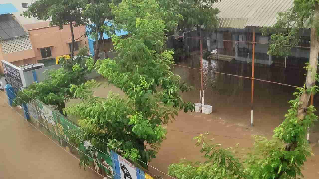 Cyclone Fengal: ಪುದುಚೇರಿಯಲ್ಲಿ 30 ವರ್ಷಗಳಿಂದೀಚೆಗೆ ಕಾಣದ ಅತಿ ಹೆಚ್ಚು ಮಳೆ, ಪ್ರವಾಹದಂಥಾ ಸ್ಥಿತಿ