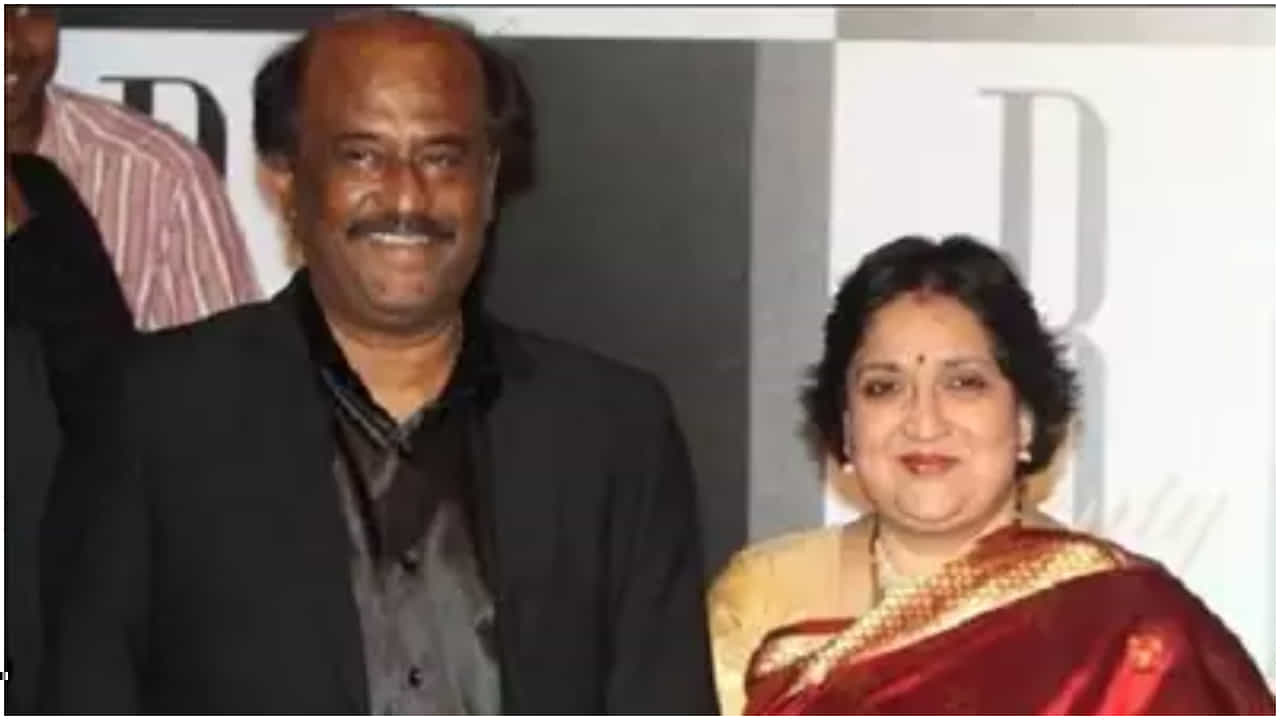 ಬೆಂಗಳೂರಲ್ಲಿ ಕಂಡಕ್ಟರ್ ಆಗಿದ್ದಾಗ ರಜನಿಕಾಂತ್ಗೆ ಹುಡುಗಿ ಮೇಲೆ ಮೂಡಿತ್ತು ಪ್ರೀತಿ; ಆಮೇಲೆ ಏನಾಯ್ತು? ಬೆಂಗಳೂರಲ್ಲಿ ಕಂಡಕ್ಟರ್ ಆಗಿದ್ದಾಗ ರಜನಿಕಾಂತ್ಗೆ ಹುಡುಗಿ ಮೇಲೆ ಮೂಡಿತ್ತು ಪ್ರೀತಿ; ಆಮೇಲೆ ಏನಾಯ್ತು?