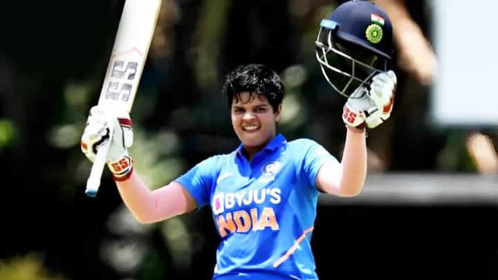 Shafali Verma: 22 ಫೋರ್, 11 ಸಿಕ್ಸ್: ಕೇವಲ 3 ರನ್ಗಳಿಂದ ದ್ವಿಶತಕ ಮಿಸ್..! Shafali Verma: 22 ಫೋರ್, 11 ಸಿಕ್ಸ್: ಕೇವಲ 3 ರನ್ಗಳಿಂದ ದ್ವಿಶತಕ ಮಿಸ್..!
