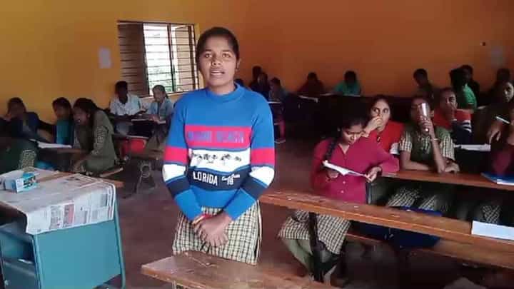 ಹಾಸನ ಸರ್ಕಾರಿ ಶಾಲೆಯಲ್ಲಿ ಶಿಕ್ಷಕರ ಕೊರತೆ: ಅವ್ಯವಸ್ಥೆ ಬಗ್ಗೆ ವಿದ್ಯಾರ್ಥಿಯ ವಿಡಿಯೋ ವೈರಲ್ ಹಾಸನ ಸರ್ಕಾರಿ ಶಾಲೆಯಲ್ಲಿ ಶಿಕ್ಷಕರ ಕೊರತೆ: ಅವ್ಯವಸ್ಥೆ ಬಗ್ಗೆ ವಿದ್ಯಾರ್ಥಿಯ ವಿಡಿಯೋ ವೈರಲ್