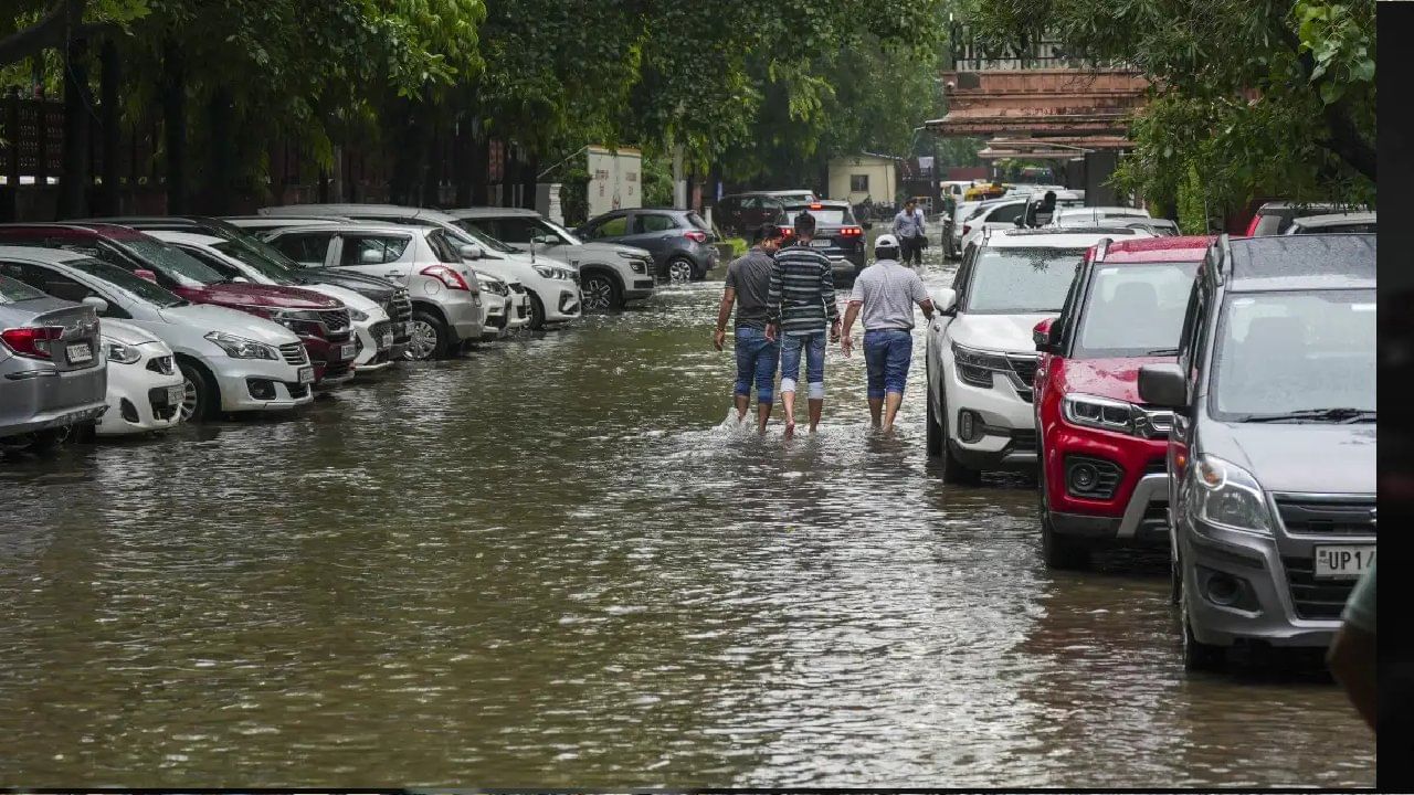 Rain Updates: ಭಾರೀ ಮಳೆಯಿಂದ ತಮಿಳುನಾಡಿನಲ್ಲಿ ಟ್ರಾಫಿಕ್ ಜಾಮ್, ಏರಿಯಾಗಳೆಲ್ಲ ಜಲಾವೃತ