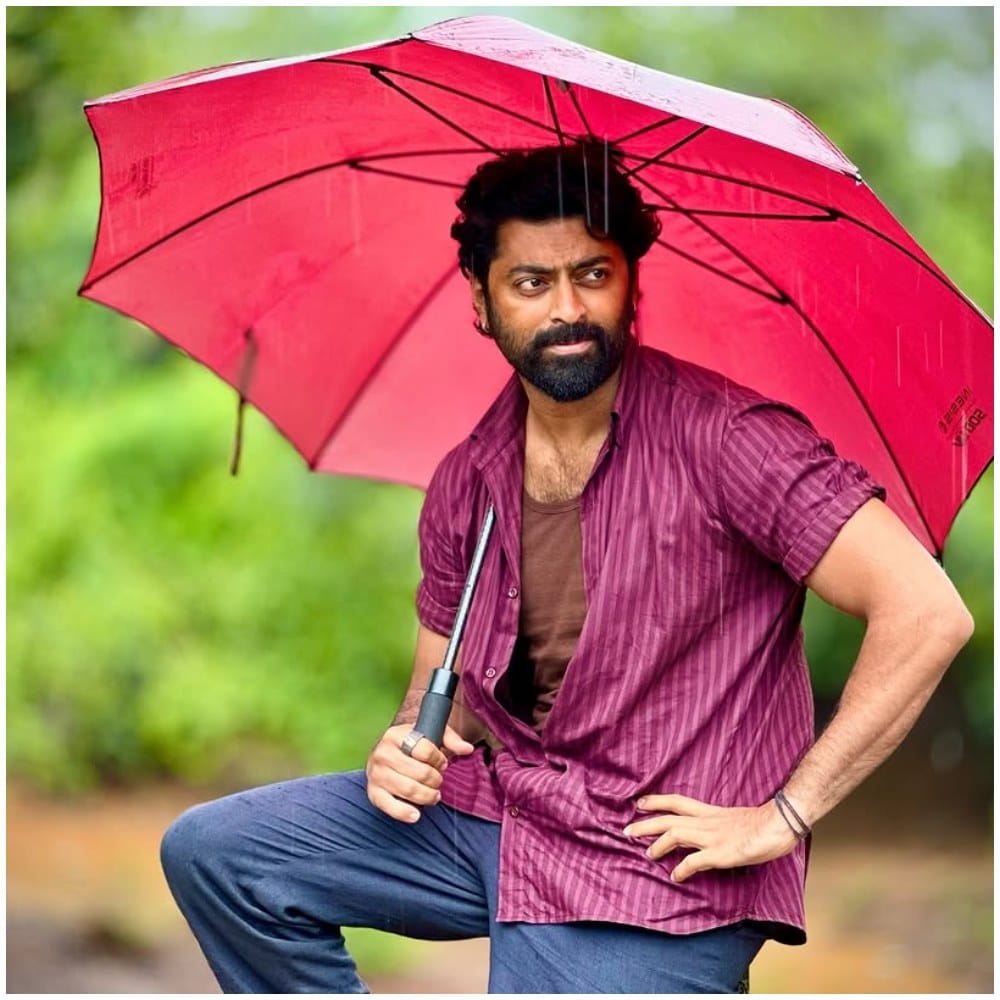 ತಾರಕ್ ಪೊನ್ನಪ್ಪ ಅವರು ವಿಲನ್ ಪಾತ್ರದ ಮೂಲಕ ಗಮನ ಸೆಳೆದಿದ್ದಾರೆ. ‘ಪುಷ್ಪ 2’ ಚಿತ್ರದ ದ್ವೀತಿಯಾರ್ಧದಲ್ಲಿ ಬರುವ ಅವರು ಪ್ರಮುಖ ಪಾತ್ರ ಒಂದಕ್ಕೆ ಬಣ್ಣ ಹಚ್ಚಿದ್ದಾರೆ. ಅವರಿಗೆ ಪರಭಾಷೆಯಲ್ಲಿ ಬೇಡಿಕೆ ಸೃಷ್ಟಿ ಆಗಿದೆ.