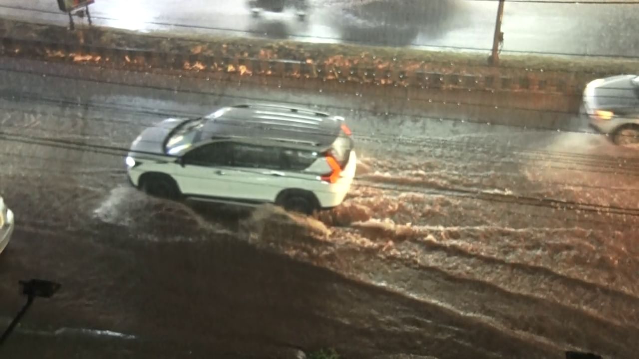 Cyclone Fengal effect: Heavy rains across Karnataka, Holiday for schools and colleges in 10 districts, details here