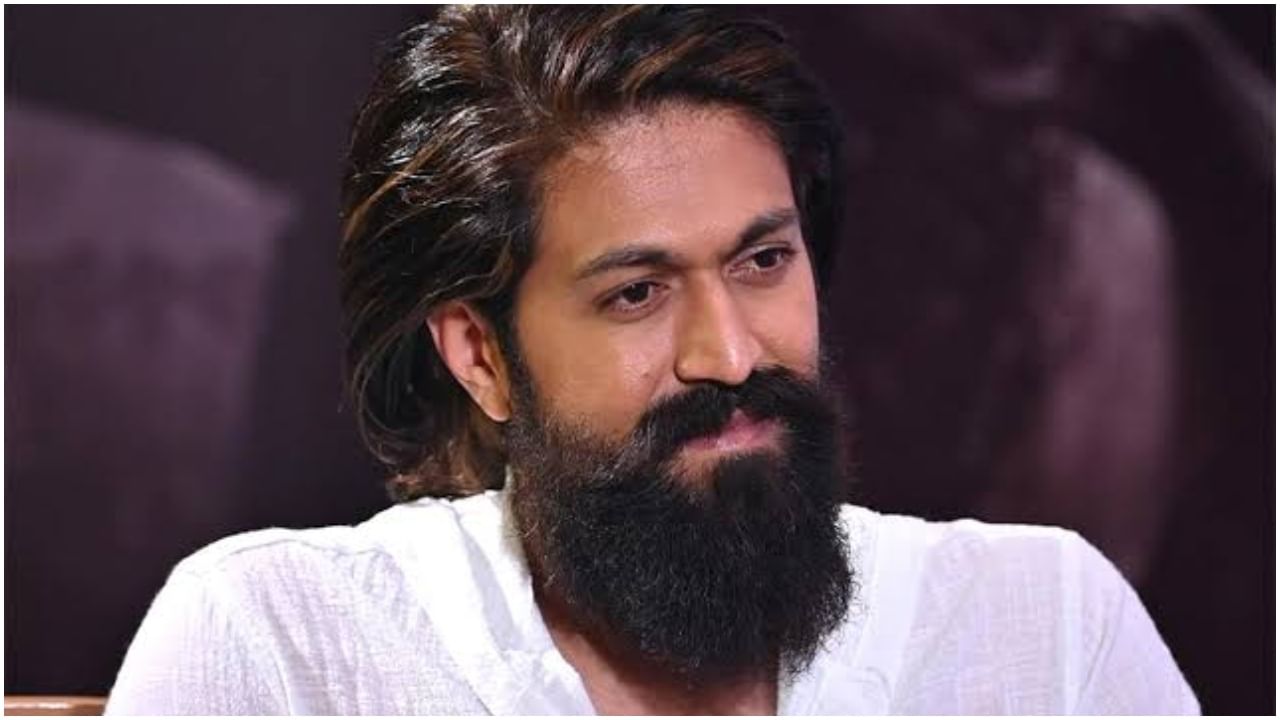ನವೀನ್ ಎಂದಿದ್ದ ಹೆಸರನ್ನು ಬದಲಿಸಿಕೊಂಡಿದ್ದೇಕೆ ಯಶ್? ಅದಕ್ಕಿದೆ ಮುಖ್ಯ ಕಾರಣ ನವೀನ್ ಎಂದಿದ್ದ ಹೆಸರನ್ನು ಬದಲಿಸಿಕೊಂಡಿದ್ದೇಕೆ ಯಶ್? ಅದಕ್ಕಿದೆ ಮುಖ್ಯ ಕಾರಣ