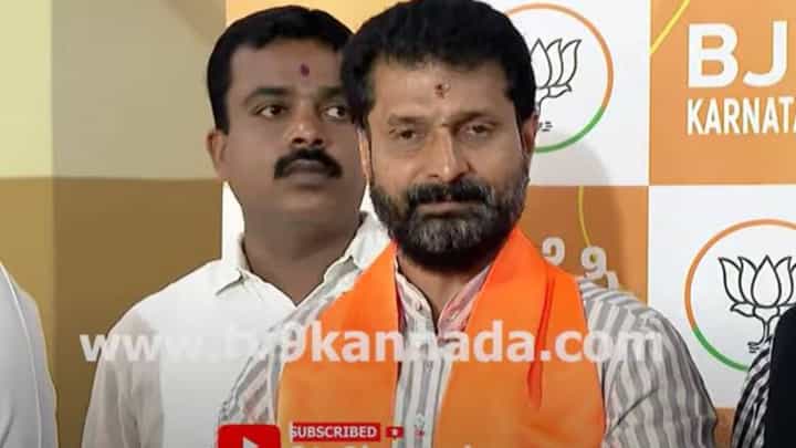 ಯೋಗ ಇರುವ ಯಾರಾದರೂ ಸಿಎಂ ಆಗಬಹುದು, ಅದರೆ ಯೋಗ್ಯತೆ ಇರೋನು ಮಾತ್ರ ಒಳ್ಳೆಯ ಸಿಎಂ ಆಗಬಲ್ಲ: ಸಿಟಿ ರವಿ ಯೋಗ ಇರುವ ಯಾರಾದರೂ ಸಿಎಂ ಆಗಬಹುದು, ಅದರೆ ಯೋಗ್ಯತೆ ಇರೋನು ಮಾತ್ರ ಒಳ್ಳೆಯ ಸಿಎಂ ಆಗಬಲ್ಲ: ಸಿಟಿ ರವಿ