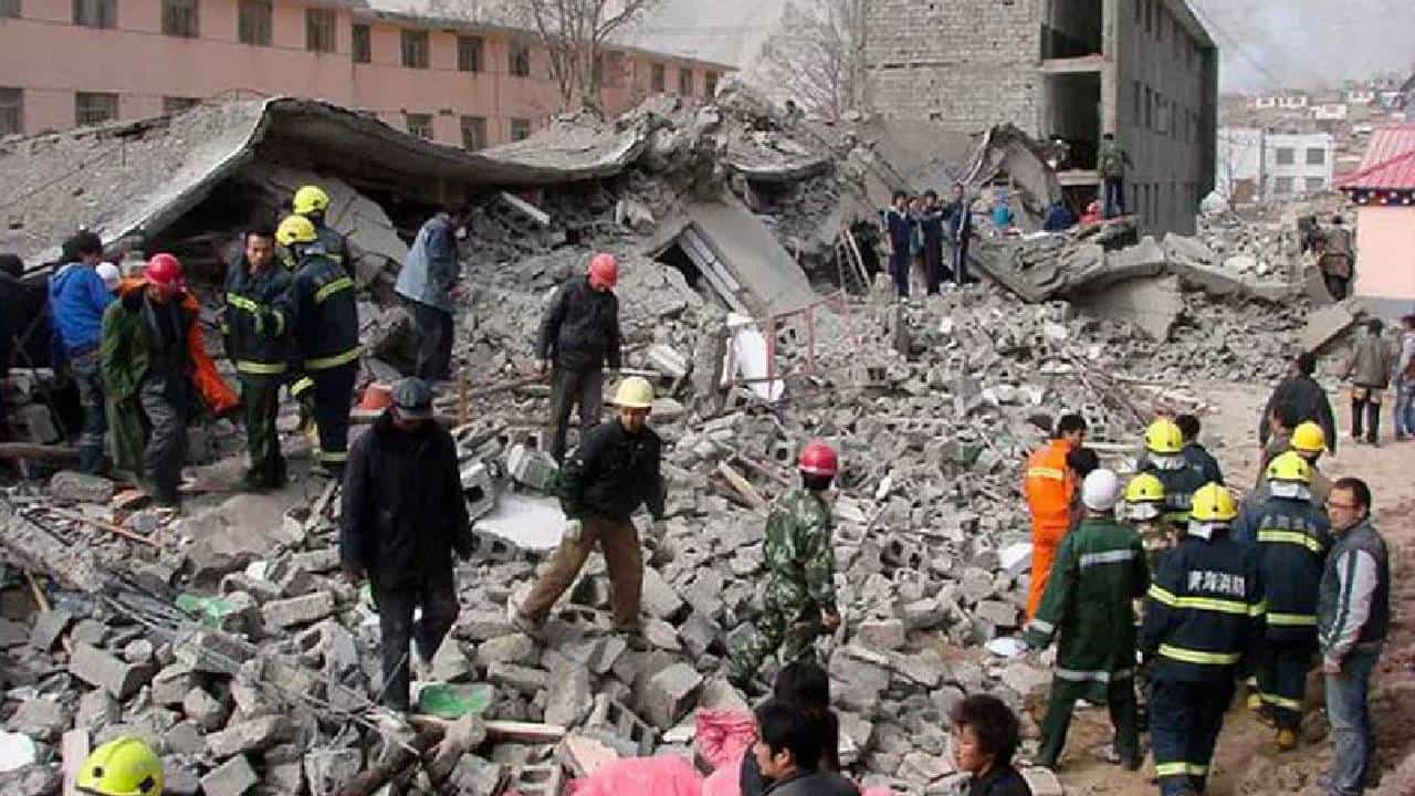 China Earthquake: ಚೀನಾದಲ್ಲಿ ಸರಣಿ ಭೂಕಂಪ, 30ಕ್ಕೂ ಅಧಿಕ ಮಂದಿ ಸಾವು China Earthquake: ಚೀನಾದಲ್ಲಿ ಸರಣಿ ಭೂಕಂಪ, 30ಕ್ಕೂ ಅಧಿಕ ಮಂದಿ ಸಾವು
