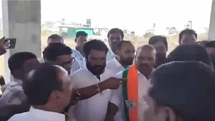 Video: ರಿಯಲ್ ಎಸ್ಟೇಟ್ ಬ್ರೋಕರ್ ಕೆನ್ನೆಗೆ ಬಾರಿಸಿದ ಬಿಜೆಪಿ ಸಂಸದ Video: ರಿಯಲ್ ಎಸ್ಟೇಟ್ ಬ್ರೋಕರ್ ಕೆನ್ನೆಗೆ ಬಾರಿಸಿದ ಬಿಜೆಪಿ ಸಂಸದ