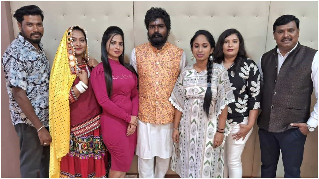 ಲಂಬಾಣಿ ಭಾಷೆಯಲ್ಲಿ ಬರಲಿದೆ ‘ಗೋರ್ ಗಡ್’ ಸಿನಿಮಾ; ಟೀಸರ್ ರಿಲೀಸ್ ಮಾಡಿದ ಚಿತ್ರತಂಡ ಲಂಬಾಣಿ ಭಾಷೆಯಲ್ಲಿ ಬರಲಿದೆ ‘ಗೋರ್ ಗಡ್’ ಸಿನಿಮಾ; ಟೀಸರ್ ರಿಲೀಸ್ ಮಾಡಿದ ಚಿತ್ರತಂಡ
