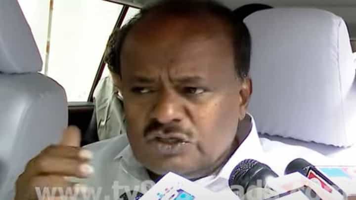 ಗುತ್ತಿಗೆದಾರರು ಪತ್ನಿಯರ ಒಡವೆ ಒತ್ತೆಯಿಟ್ಟು ಬೀದಿಗೆ ಬಂದಿದ್ದಾರೆ, ಖರ್ಗೆಯಿಂದ ಉಡಾಫೆ ಮಾತು ಬೇಡ: ಕುಮಾರಸ್ವಾಮಿ ಗುತ್ತಿಗೆದಾರರು ಪತ್ನಿಯರ ಒಡವೆ ಒತ್ತೆಯಿಟ್ಟು ಬೀದಿಗೆ ಬಂದಿದ್ದಾರೆ, ಖರ್ಗೆಯಿಂದ ಉಡಾಫೆ ಮಾತು ಬೇಡ: ಕುಮಾರಸ್ವಾಮಿ