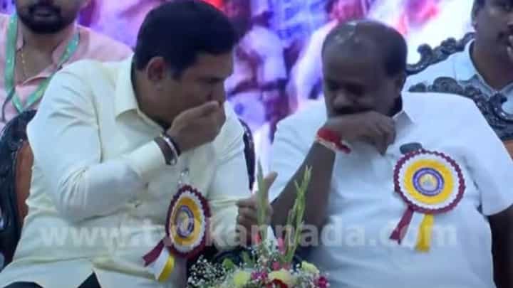 ಬಿಜೆಪಿ ನಾಯಕರ ಜೊತೆ ಸಿದ್ಧರಾಮೇಶ್ವರ ಜಯಂತಿ ಕಾರ್ಯಕ್ರಮದಲ್ಲಿ ಭಾಗಿಯಾದ ಹೆಚ್ ಡಿ ಕುಮಾರಸ್ವಾಮಿ ಬಿಜೆಪಿ ನಾಯಕರ ಜೊತೆ ಸಿದ್ಧರಾಮೇಶ್ವರ ಜಯಂತಿ ಕಾರ್ಯಕ್ರಮದಲ್ಲಿ ಭಾಗಿಯಾದ ಹೆಚ್ ಡಿ ಕುಮಾರಸ್ವಾಮಿ