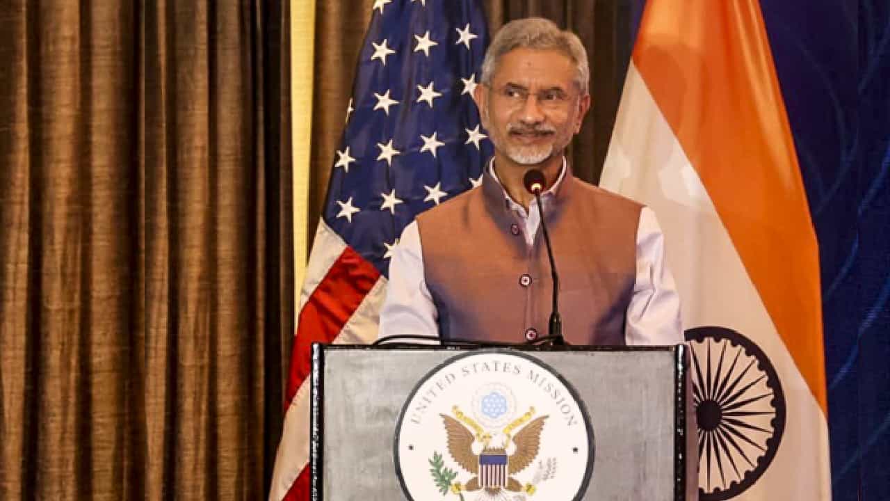 ಅಮೆರಿಕ ಅಧ್ಯಕ್ಷರಾಗಿ ಪ್ರಮಾಣವಚನ ಸ್ವೀಕರಿಸಲಿರುವ ಟ್ರಂಪ್ಗೆ ಪತ್ರ ಬರೆದು ಕಳುಹಿಸಿದ ಮೋದಿ ಅಮೆರಿಕ ಅಧ್ಯಕ್ಷರಾಗಿ ಪ್ರಮಾಣವಚನ ಸ್ವೀಕರಿಸಲಿರುವ ಟ್ರಂಪ್ಗೆ ಪತ್ರ ಬರೆದು ಕಳುಹಿಸಿದ ಮೋದಿ