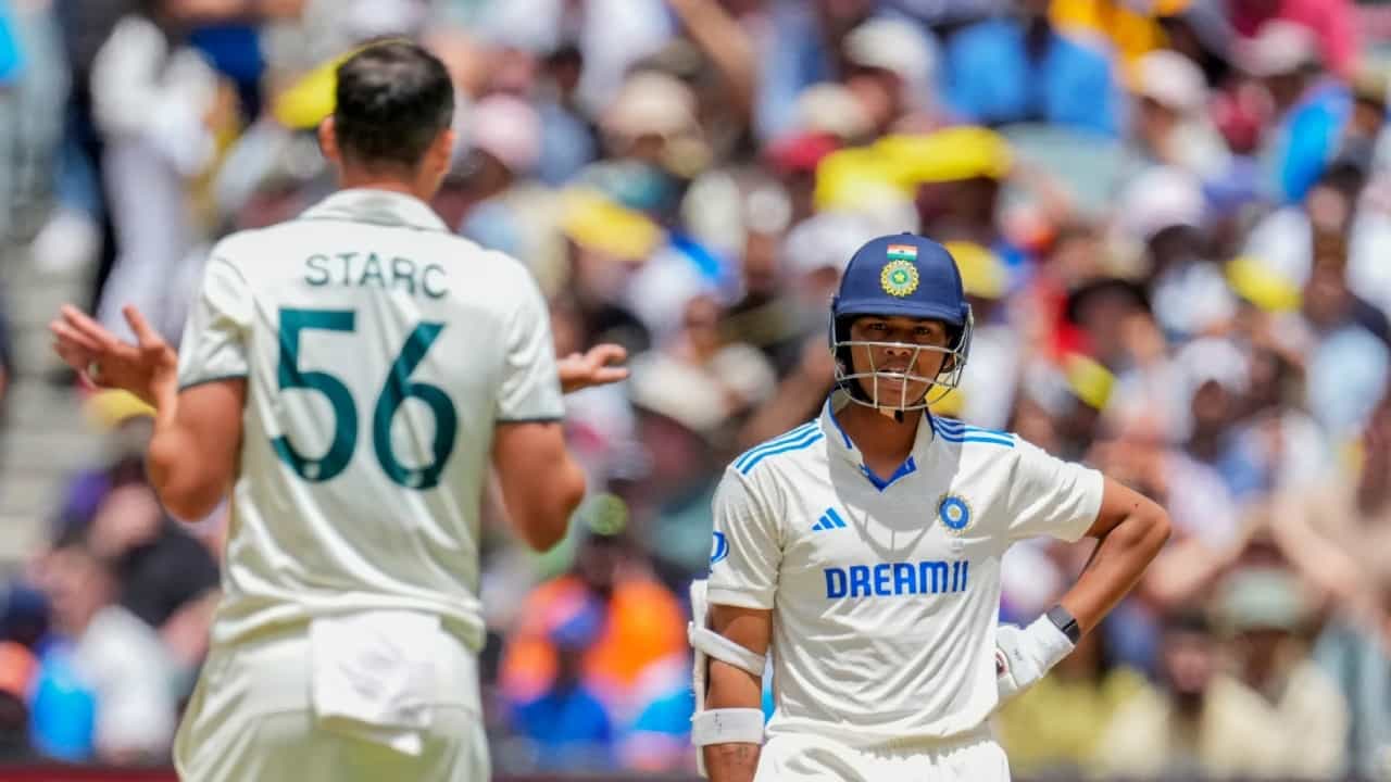 IND vs AUS: ಮೊದಲ ಓವರ್ನಲ್ಲೇ ಮಿಚೆಲ್ ಸ್ಟಾರ್ಕ್ ಬೆಂಡೆತ್ತಿ ದಾಖಲೆ ಬರೆದ ಯಶಸ್ವಿ ಜೈಸ್ವಾಲ್ IND vs AUS: ಮೊದಲ ಓವರ್ನಲ್ಲೇ ಮಿಚೆಲ್ ಸ್ಟಾರ್ಕ್ ಬೆಂಡೆತ್ತಿ ದಾಖಲೆ ಬರೆದ ಯಶಸ್ವಿ ಜೈಸ್ವಾಲ್
