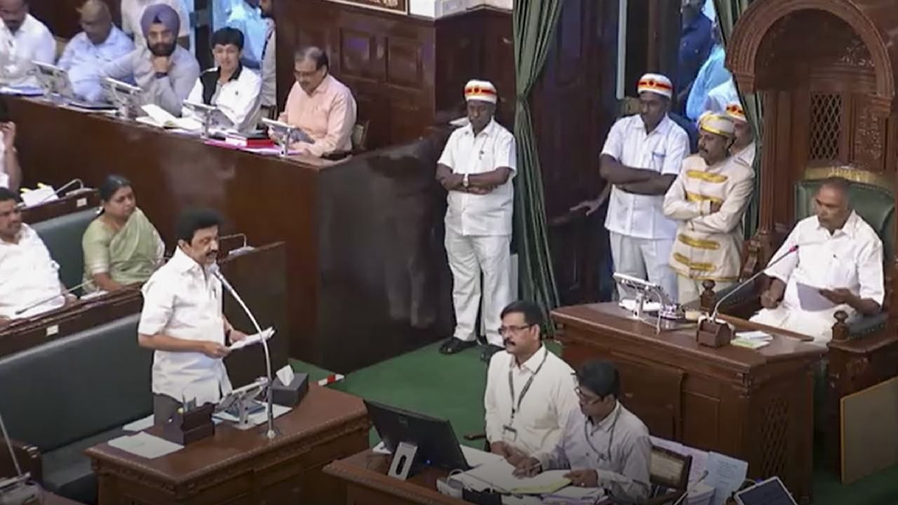 ಮಹಿಳೆಯರ ರಕ್ಷಣೆಗಾಗಿ ಲೈಂಗಿಕ ಅಪರಾಧಿಗಳಿಗೆ ಜೀವಾವಧಿ ಶಿಕ್ಷೆ, ಮರಣದಂಡನೆ; ತಮಿಳುನಾಡು ವಿಧಾನಸಭೆಯಲ್ಲಿ ಮಸೂದೆ ಮಂಡನೆ ಮಹಿಳೆಯರ ರಕ್ಷಣೆಗಾಗಿ ಲೈಂಗಿಕ ಅಪರಾಧಿಗಳಿಗೆ ಜೀವಾವಧಿ ಶಿಕ್ಷೆ, ಮರಣದಂಡನೆ; ತಮಿಳುನಾಡು ವಿಧಾನಸಭೆಯಲ್ಲಿ ಮಸೂದೆ ಮಂಡನೆ