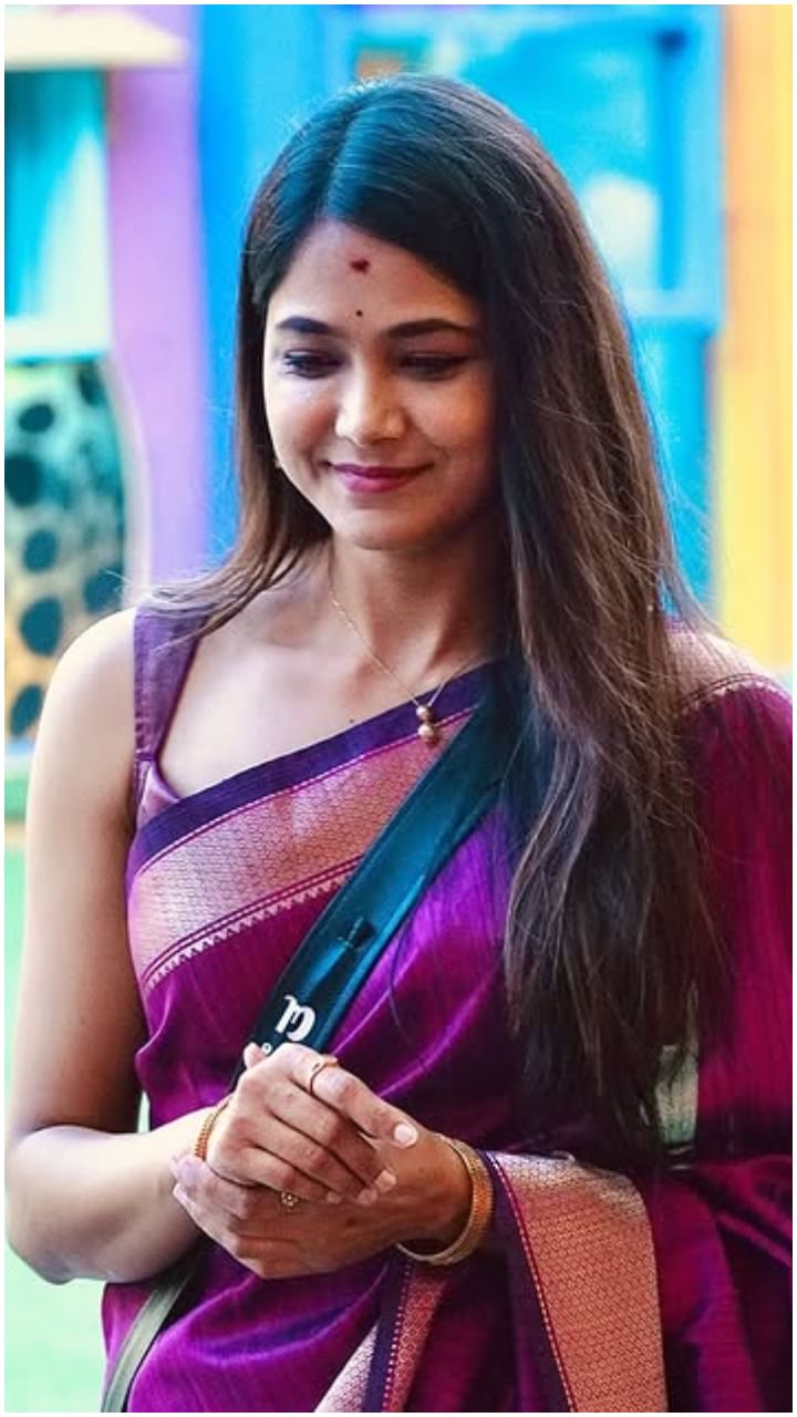Mokshitha Pai (50)
