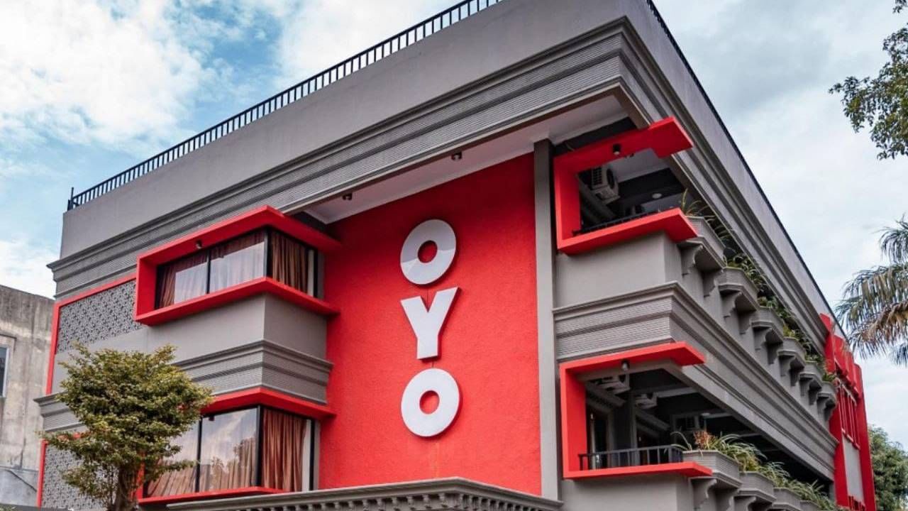 OYO Rooms: ಇನ್ಮುಂದೆ ಮದ್ವೆಯಾಗದ ಜೋಡಿಗೆ ಓಯೋ ರೂಮ್ ಎಂಟ್ರಿ ಇಲ್ಲ..! OYO Rooms: ಇನ್ಮುಂದೆ ಮದ್ವೆಯಾಗದ ಜೋಡಿಗೆ ಓಯೋ ರೂಮ್ ಎಂಟ್ರಿ ಇಲ್ಲ..!