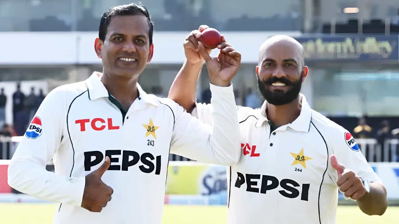 ಪಾಕಿಸ್ತಾನ್ ಹಾಗೂ ವೆಸ್ಟ್ ಇಂಡೀಸ್ ನಡುವಣ ಟೆಸ್ಟ್ ಪಂದ್ಯವು ಐತಿಹಾಸಿಕ ದಾಖಲೆಗೆ ಸಾಕ್ಷಿಯಾಗಿದೆ. ಅದು ಕೂಡ ಮೊದಲ ದಿನದಾಟದಲ್ಲೇ 20 ವಿಕೆಟ್ ಪತನಗೊಳ್ಳುವ ಮೂಲಕ. ಮುಲ್ತಾನ್ನ ನ್ಯಾಷನಲ್ ಕ್ರಿಕೆಟ್ ಸ್ಟೇಡಿಯಂನಲ್ಲಿ ನಡೆಯುತ್ತಿರುವ ಈ ಪಂದ್ಯದಲ್ಲಿ ಟಾಸ್ ಗೆದ್ದ ವೆಸ್ಟ್ ಇಂಡೀಸ್ ತಂಡವು ಮೊದಲು ಬ್ಯಾಟಿಂಗ್ ಆಯ್ದುಕೊಂಡಿತು.
