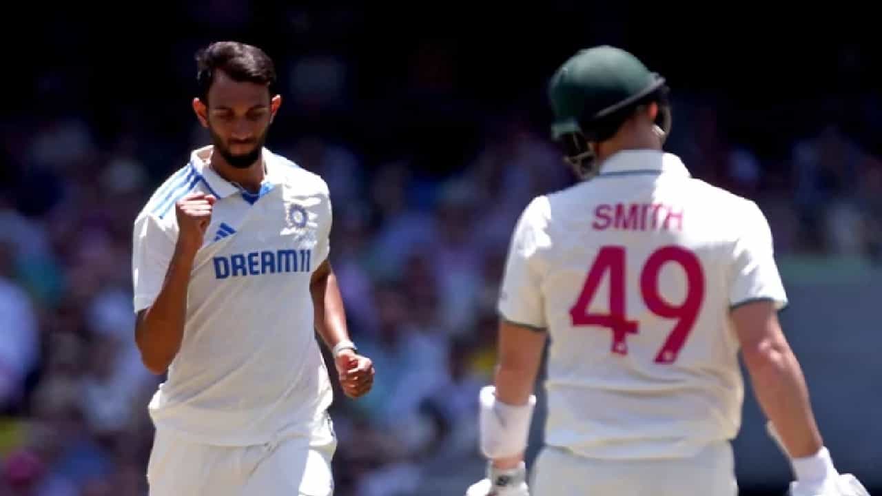 IND vs AUS: ಟೆಸ್ಟ್ ಸ್ಪೆಷಲಿಸ್ಟ್ನ ಔಟ್ ಮಾಡಿದ ಕನ್ನಡಿಗ ಪ್ರಸಿದ್ಧ್ ಕೃಷ್ಣ IND vs AUS: ಟೆಸ್ಟ್ ಸ್ಪೆಷಲಿಸ್ಟ್ನ ಔಟ್ ಮಾಡಿದ ಕನ್ನಡಿಗ ಪ್ರಸಿದ್ಧ್ ಕೃಷ್ಣ