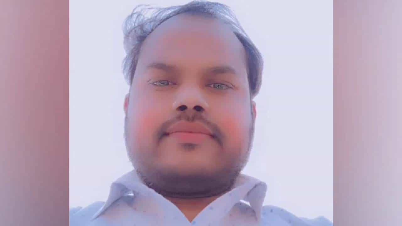 ಅಪಘಾತಕ್ಕೀಡಾಗಿ ಗಂಟೆಗಟ್ಟಲೆ ರಸ್ತೆ ಮೇಲೆ ಬಿದ್ದು ಒದ್ದಾಡಿ ಪ್ರಾಣಬಿಟ್ಟ ವ್ಯಕ್ತಿ ಅಪಘಾತಕ್ಕೀಡಾಗಿ ಗಂಟೆಗಟ್ಟಲೆ ರಸ್ತೆ ಮೇಲೆ ಬಿದ್ದು ಒದ್ದಾಡಿ ಪ್ರಾಣಬಿಟ್ಟ ವ್ಯಕ್ತಿ