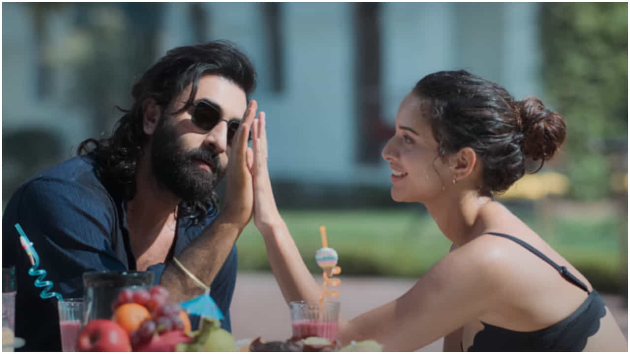 ‘ಅನಿಮಲ್’ ಸ್ತ್ರೀ ವಿರೋಧಿ ಸಿನಿಮಾ ಅಲ್ಲ: ನಟಿ ತೃಪ್ತಿ ದಿಮ್ರಿ ಸಮರ್ಥನೆ ‘ಅನಿಮಲ್’ ಸ್ತ್ರೀ ವಿರೋಧಿ ಸಿನಿಮಾ ಅಲ್ಲ: ನಟಿ ತೃಪ್ತಿ ದಿಮ್ರಿ ಸಮರ್ಥನೆ