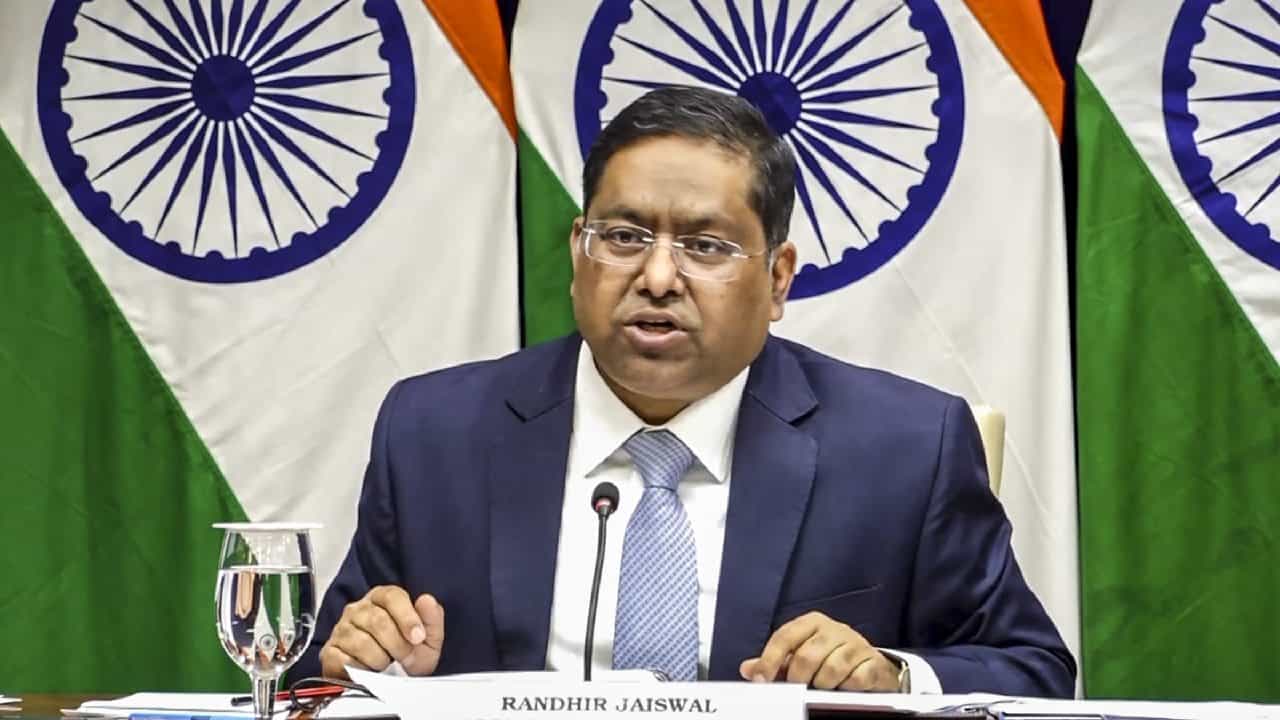 ಯುದ್ಧದಲ್ಲಿ ಕೇರಳದ ವ್ಯಕ್ತಿ ಸಾವಿನ ಬಳಿಕ ರಷ್ಯಾದಿಂದ ಆದಷ್ಟು ಬೇಗ ಭಾರತೀಯರು ಹಿಂತಿರುಗಲು ಭಾರತ ಒತ್ತಾಯ ಯುದ್ಧದಲ್ಲಿ ಕೇರಳದ ವ್ಯಕ್ತಿ ಸಾವಿನ ಬಳಿಕ ರಷ್ಯಾದಿಂದ ಆದಷ್ಟು ಬೇಗ ಭಾರತೀಯರು ಹಿಂತಿರುಗಲು ಭಾರತ ಒತ್ತಾಯ