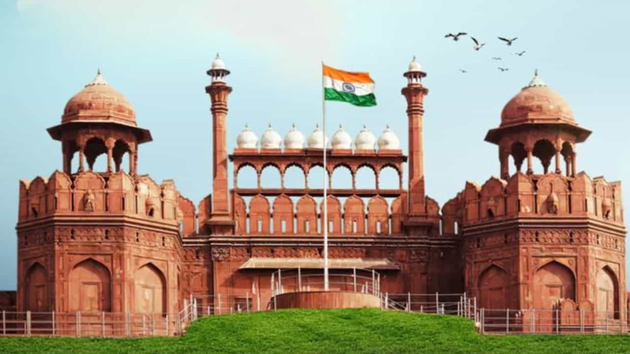 Republic Day 2025: ಜನವರಿ 26ರಂದೇ ಗಣರಾಜ್ಯೋತ್ಸವ ದಿನ ಆಚರಿಸುವುದು ಏಕೆ? ಏನಿದರ ಮಹತ್ವ? ಇಲ್ಲಿದೆ ಸಂಪೂರ್ಣ ಮಾಹಿತಿ Republic Day 2025: ಜನವರಿ 26ರಂದೇ ಗಣರಾಜ್ಯೋತ್ಸವ ದಿನ ಆಚರಿಸುವುದು ಏಕೆ? ಏನಿದರ ಮಹತ್ವ? ಇಲ್ಲಿದೆ ಸಂಪೂರ್ಣ ಮಾಹಿತಿ