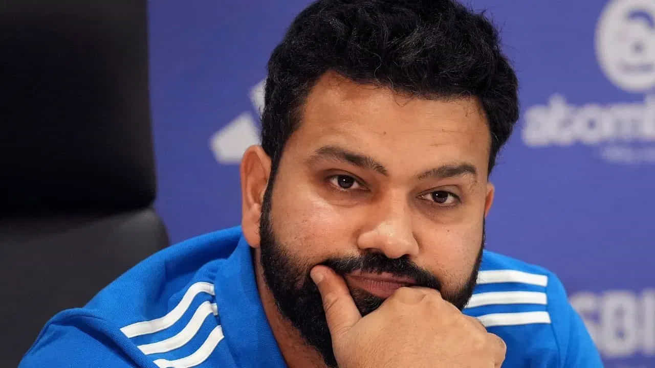 ಚಾಂಪಿಯನ್ಸ್ ಟ್ರೋಫಿಗೂ ಮುನ್ನ ಇಕ್ಕಟ್ಟಿಗೆ ಸಿಲುಕಿದ ರೋಹಿತ್ ಶರ್ಮಾ ಚಾಂಪಿಯನ್ಸ್ ಟ್ರೋಫಿಗೂ ಮುನ್ನ ಇಕ್ಕಟ್ಟಿಗೆ ಸಿಲುಕಿದ ರೋಹಿತ್ ಶರ್ಮಾ