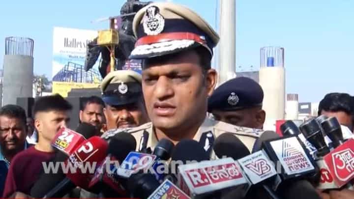 ಯಾವುದೇ ಅಹಿತಕರ ಘಟನೆಗೆ ಅವಕಾಶ ನೀಡದಂತೆ ಪ್ರತಿಭಟನೆಕಾರರಿಗೆ ಎಚ್ಚರಿಸಲಾಗಿದೆ: ಶಶಿಕುಮಾರ್, ಪೊಲೀಸ್ ಕಮೀಶನರ್ ಯಾವುದೇ ಅಹಿತಕರ ಘಟನೆಗೆ ಅವಕಾಶ ನೀಡದಂತೆ ಪ್ರತಿಭಟನೆಕಾರರಿಗೆ ಎಚ್ಚರಿಸಲಾಗಿದೆ: ಶಶಿಕುಮಾರ್, ಪೊಲೀಸ್ ಕಮೀಶನರ್