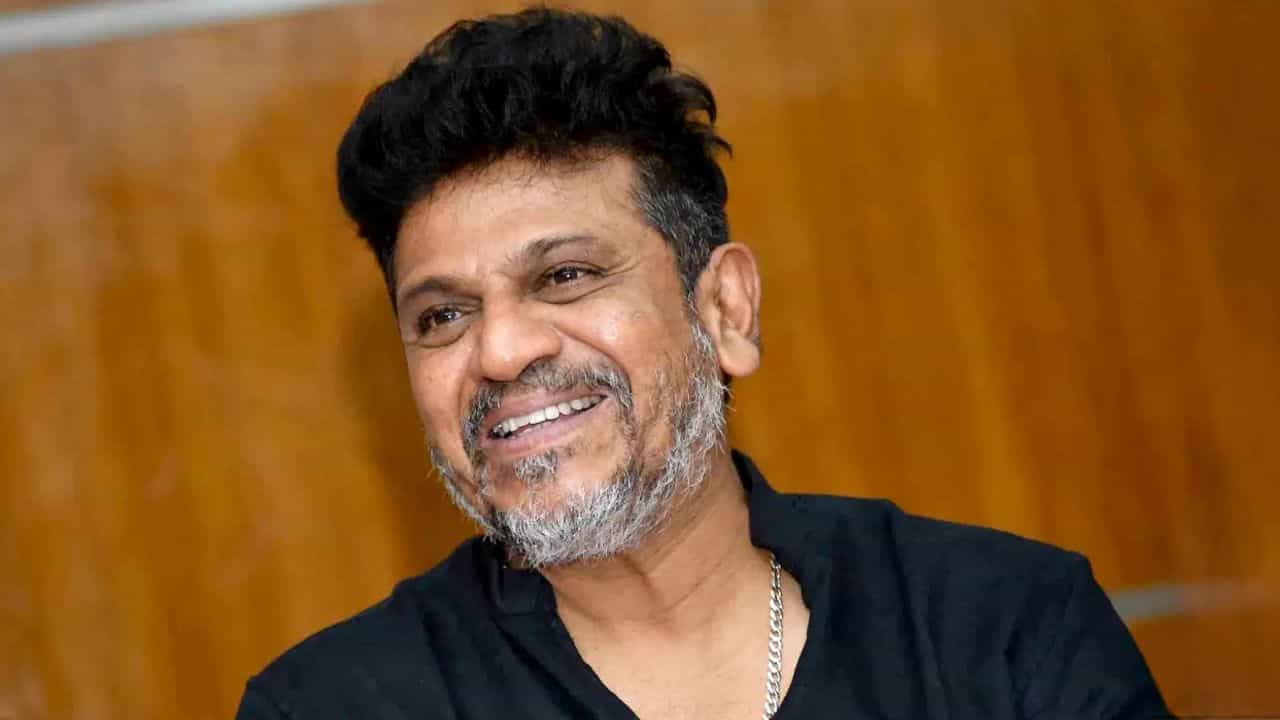 ಎಲ್ಲರ ಬೆಂಬಲದಿಂದ ಚಿಕಿತ್ಸೆ ಯಶಸ್ವಿಯಾಗಿದೆ, ‘ಕಿಂಗ್ ಈಸ್ ಬ್ಯಾಕ್’ ಎಂದ ಶಿವಣ್ಣ ಎಲ್ಲರ ಬೆಂಬಲದಿಂದ ಚಿಕಿತ್ಸೆ ಯಶಸ್ವಿಯಾಗಿದೆ, ‘ಕಿಂಗ್ ಈಸ್ ಬ್ಯಾಕ್’ ಎಂದ ಶಿವಣ್ಣ