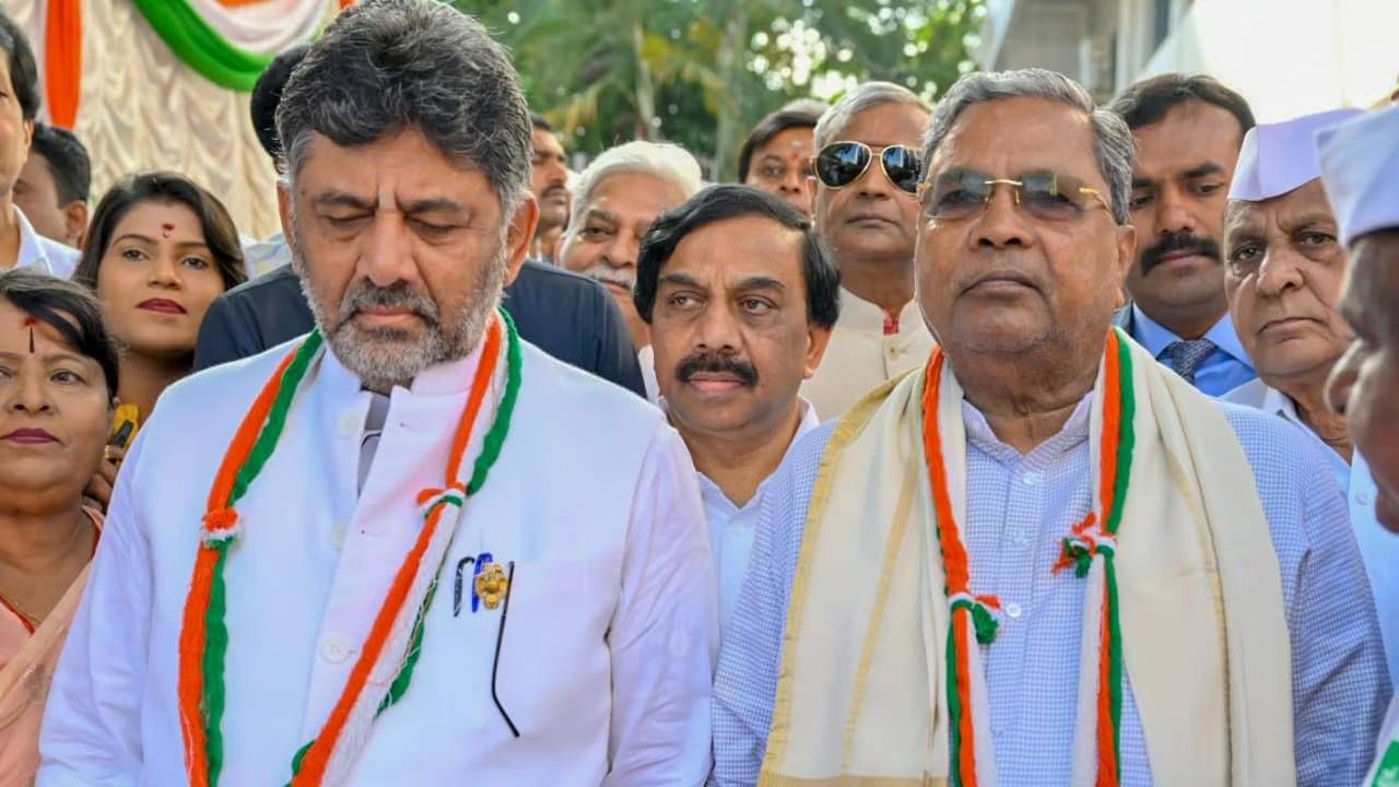 ನಾಟಿಕೋಳಿ, ಮುದ್ದೆ ಸವಿಯುತ್ತಲೇ ರಾಜಕೀಯ ತಂತ್ರಗಾರಿಕೆ: ಸಿಎಂ ಡಿನ್ನರ್ ಸಭೆಯ ಇನ್ಸೈಡ್ ಡಿಟೇಲ್ಸ್ ನಾಟಿಕೋಳಿ, ಮುದ್ದೆ ಸವಿಯುತ್ತಲೇ ರಾಜಕೀಯ ತಂತ್ರಗಾರಿಕೆ: ಸಿಎಂ ಡಿನ್ನರ್ ಸಭೆಯ ಇನ್ಸೈಡ್ ಡಿಟೇಲ್ಸ್