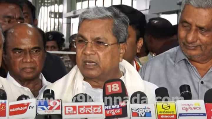 ಆಶಾ ಕಾರ್ಯಕರ್ತೆಯರು ಧರಣಿ ನಿಲ್ಲಿಸುತ್ತಾರೆಯೇ ಇಲ್ಲ ಮುಂದುವರಿಸುತ್ತಾರೆಯೇ? ಗೊಂದಲ ಹುಟ್ಟಿಸಿದ ಸಿಎಂ ಮಾತು! ಆಶಾ ಕಾರ್ಯಕರ್ತೆಯರು ಧರಣಿ ನಿಲ್ಲಿಸುತ್ತಾರೆಯೇ ಇಲ್ಲ ಮುಂದುವರಿಸುತ್ತಾರೆಯೇ? ಗೊಂದಲ ಹುಟ್ಟಿಸಿದ ಸಿಎಂ ಮಾತು!