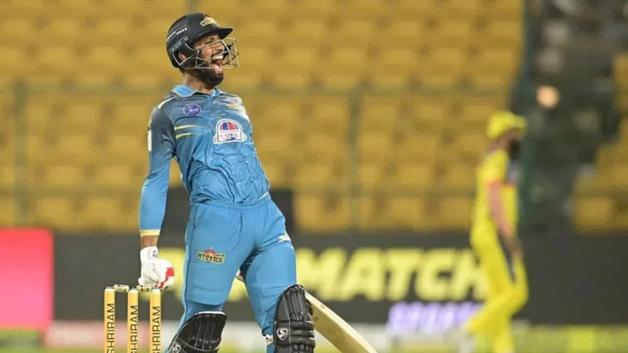 Vijay Hazare Final: ಸ್ಮರಣ್ ಶತಕ; ವಿದರ್ಭಕ್ಕೆ ಬೃಹತ್ ಟಾರ್ಗೆಟ್ ನೀಡಿದ ಕರ್ನಾಟಕ Vijay Hazare Final: ಸ್ಮರಣ್ ಶತಕ; ವಿದರ್ಭಕ್ಕೆ ಬೃಹತ್ ಟಾರ್ಗೆಟ್ ನೀಡಿದ ಕರ್ನಾಟಕ