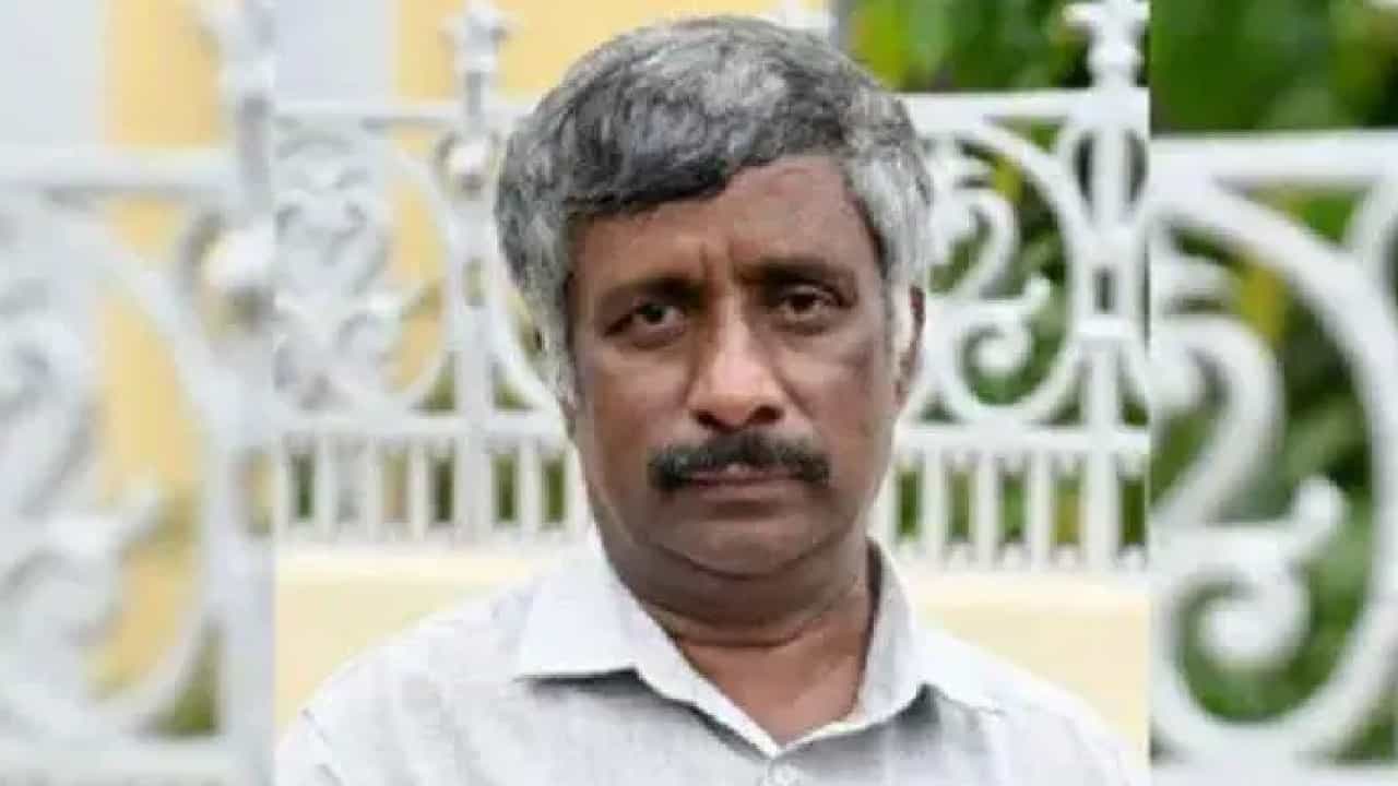 ಮುಟ್ಟುಗೋಲು ಹಾಕಿಕೊಂಡ 142 ನಿವೇಶನದ ಮಾಹಿತಿ ಬಹಿರಂಗಪಡಿಸಿ; ಮುಡಾ ಆಯುಕ್ತರಿಗೆ ಸ್ನೇಹಮಯಿ ಕೃಷ್ಣ ಪತ್ರ ಮುಟ್ಟುಗೋಲು ಹಾಕಿಕೊಂಡ 142 ನಿವೇಶನದ ಮಾಹಿತಿ ಬಹಿರಂಗಪಡಿಸಿ; ಮುಡಾ ಆಯುಕ್ತರಿಗೆ ಸ್ನೇಹಮಯಿ ಕೃಷ್ಣ ಪತ್ರ