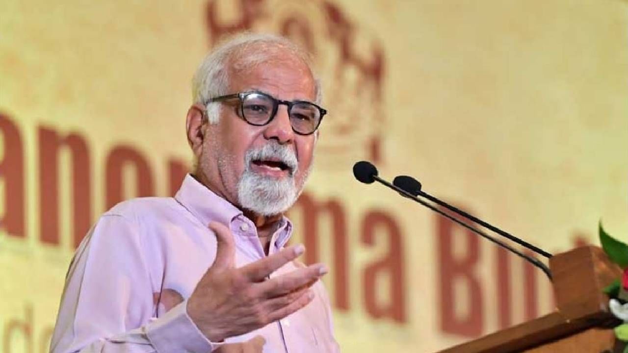 ಭಾರತದಲ್ಲಿ ವೈಯಕ್ತಿಕ ಆದಾಯ ತೆರಿಗೆಯನ್ನು ಕಡಿಮೆ ಮಾಡುವ ಅತ್ಯಗತ್ಯತೆ ಇದೆ ಎಂದು ಮಾಜಿ ಐಎಂಎಫ್ ಎಕ್ಸಿಕ್ಯೂಟಿವ್ ಡೈರೆಕ್ಟರ್ ಸುರ್ಜಿತ್ ಭಲ್ಲಾ ಅಭಿಪ್ರಾಯಪಟ್ಟಿದ್ದಾರೆ. ಬಜೆಟ್ ಹಿನ್ನೆಲೆಯಲ್ಲಿ ಖಾಸಗಿ ವಾಹಿನಿಯೊಂದಕ್ಕೆ ನೀಡಿದ ಸಂದರ್ಶನದಲ್ಲಿ ಬಜೆಟ್ ನಿರೀಕ್ಷೆ ಬಗ್ಗೆ ಮಾತನಾಡುತ್ತಿದ್ದ ಅವರು, ಭಾರತದಲ್ಲಿ ಕಾರ್ಪೊರೇಟ್ ಟ್ಯಾಕ್ಸ್ ಕಡಿಮೆ ಮಾಡುವುದರ ಬದಲು ವೈಯಕ್ತಿಕ ಆದಾಯ ತೆರಿಗೆ ಕಡಿಮೆ ಮಾಡಬೇಕು ಎಂದಿದ್ದಾರೆ. ಹಾಗೆಯೇ, ವಿದೇಶೀ ನೇರ ಹೂಡಿಕೆಗೆ ಸಂಬಂಧಿಸಿದ ನೀತಿಯಲ್ಲೂ ಬದಲಾವಣೆ ಆಗಬೇಕು ಎಂದು ಅವರು ಸರ್ಕಾರಕ್ಕೆ ಕರೆ ನೀಡಿದ್ದಾರೆ.