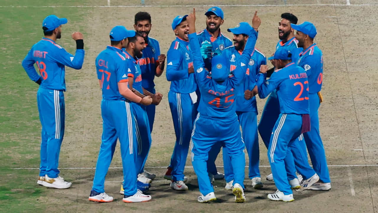Champions Trophy 2025: ಚಾಂಪಿಯನ್ಸ್ ಟ್ರೋಫಿ ಗೆಲ್ಲಲು ಮಾಸ್ಟರ್ ಪ್ಲಾನ್ ಮಾಡಿದ ಟೀಂ ಇಂಡಿಯಾ Champions Trophy 2025: ಚಾಂಪಿಯನ್ಸ್ ಟ್ರೋಫಿ ಗೆಲ್ಲಲು ಮಾಸ್ಟರ್ ಪ್ಲಾನ್ ಮಾಡಿದ ಟೀಂ ಇಂಡಿಯಾ