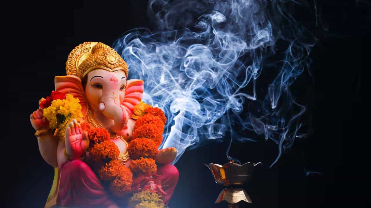 Vinayaka Chaturthi: ನಾಳೆ ವಿನಾಯಕ ಚತುರ್ಥಿ, ಪೂಜಾ ವಿಧಾನದಿಂದ ಹಿಡಿದು ಉಪವಾಸ ವರೆಗಿನ ಸಂಪೂರ್ಣ ಮಾಹಿತಿ ಇಲ್ಲಿದೆ