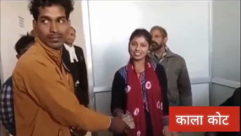 Viral: ಎಂಥಾ ಅವಸ್ಥೆ ನೋಡಿ… ಮಾಜಿ ಗಂಡನಿಂದ ಪರಿಹಾರ ಹಣ ಸಿಗ್ತಿದ್ದಂತೆ ಫುಲ್ ಖುಷ್ ಆದ ಮಹಿಳೆ