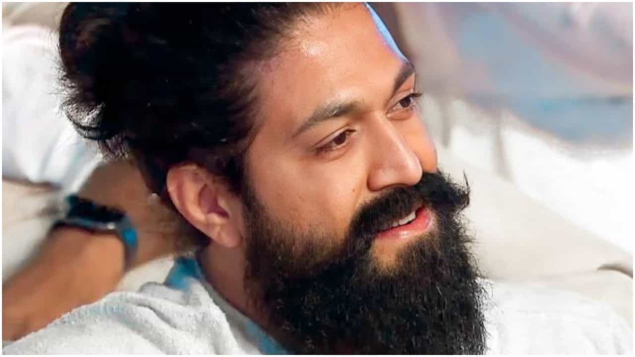 ಯಶ್ಗೆ ಇದೆ ನುಗ್ಗಿ ನಡೆಯೋ ಗುಣ; ‘ಕೆಜಿಎಫ್’ ಚಿತ್ರ ಕಾಡ್ಗಿಚ್ಚಾಗಲು ಕಿಡಿ ಹಚ್ಚಿದ್ದೇ ಇವರು ಯಶ್ಗೆ ಇದೆ ನುಗ್ಗಿ ನಡೆಯೋ ಗುಣ; ‘ಕೆಜಿಎಫ್’ ಚಿತ್ರ ಕಾಡ್ಗಿಚ್ಚಾಗಲು ಕಿಡಿ ಹಚ್ಚಿದ್ದೇ ಇವರು