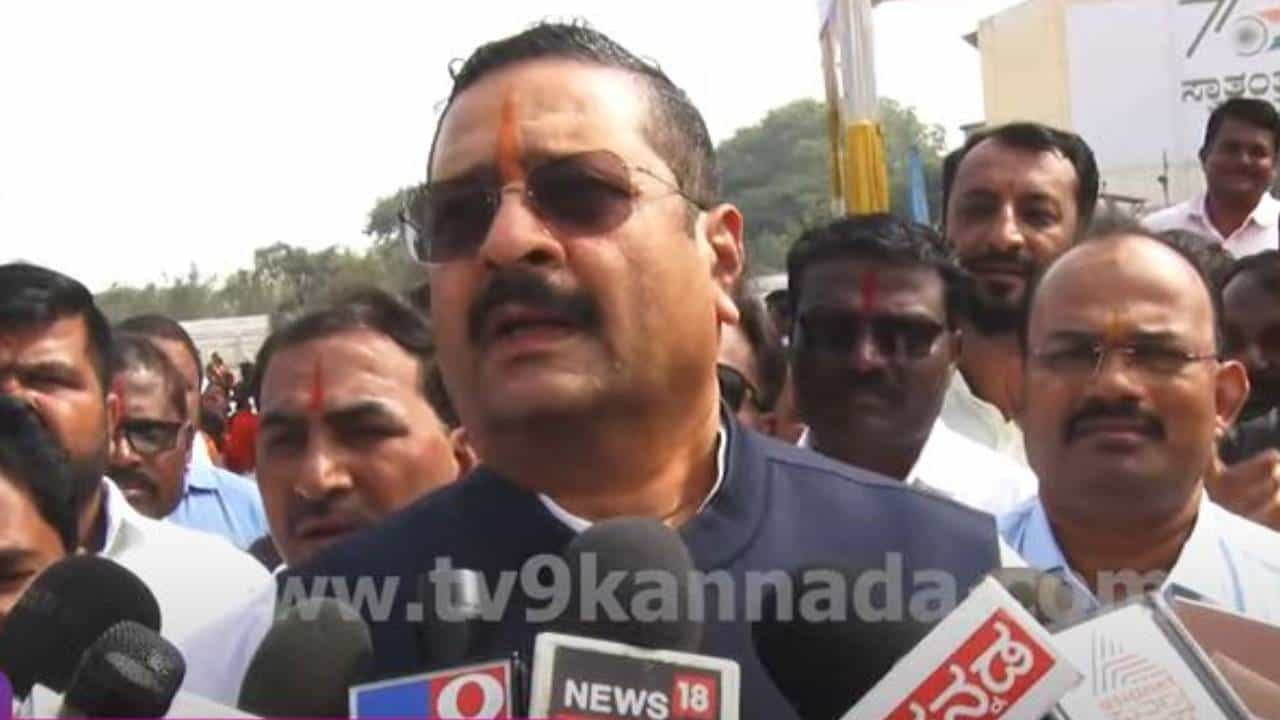 ರಮೇಶ್ ಜಾರಕಿಹೊಳಿ ಬಿಜೆಪಿಗೆ ಬರದಿದ್ದರೆ ಯಡಿಯೂರಪ್ಪ ಮುಖ್ಯಮಂತ್ರಿಯಾಗುತ್ತಿದ್ದರೆ ? ಯತ್ನಾಳ್ ರಮೇಶ್ ಜಾರಕಿಹೊಳಿ ಬಿಜೆಪಿಗೆ ಬರದಿದ್ದರೆ ಯಡಿಯೂರಪ್ಪ ಮುಖ್ಯಮಂತ್ರಿಯಾಗುತ್ತಿದ್ದರೆ ? ಯತ್ನಾಳ್