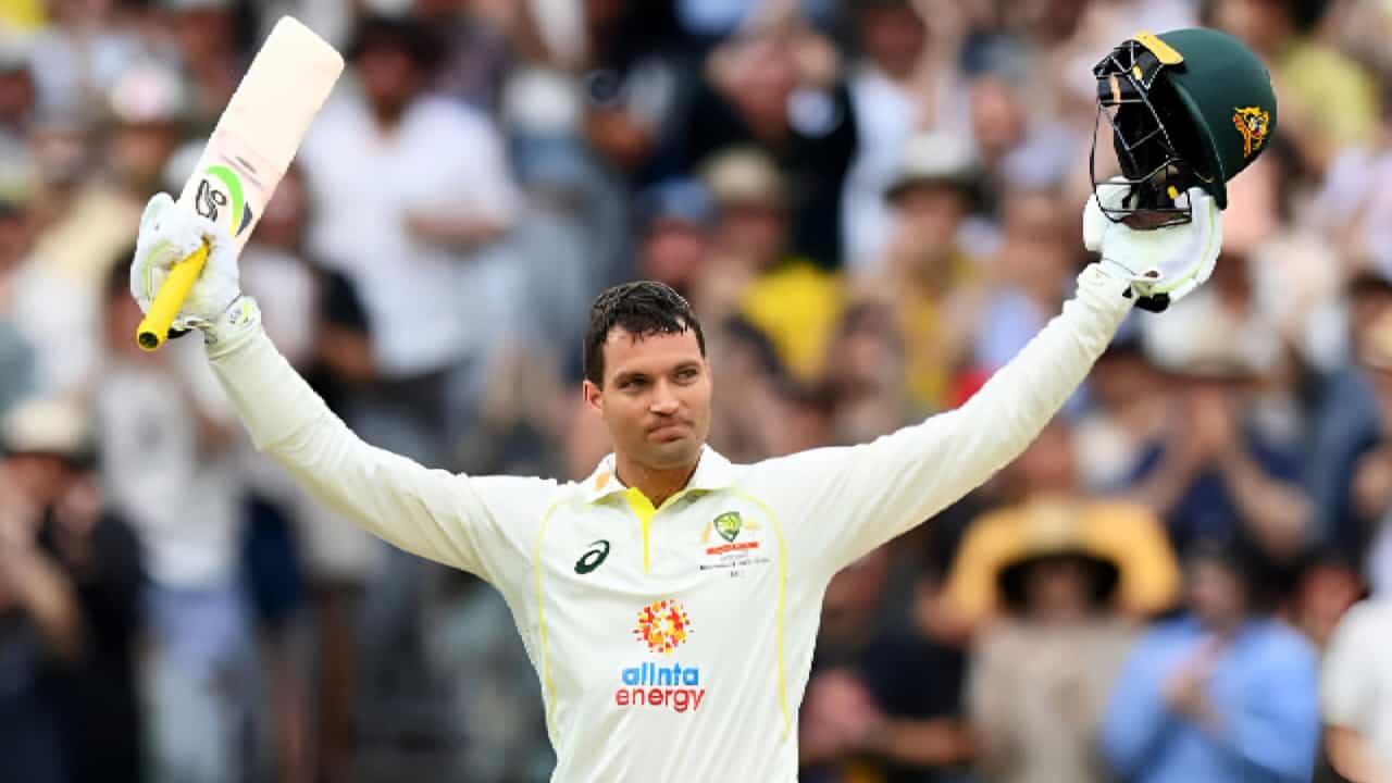 ಟೆಸ್ಟ್ನಲ್ಲಿ ಇತಿಹಾಸ ನಿರ್ಮಿಸಿದ ಅಲೆಕ್ಸ್ ಕ್ಯಾರಿ ಟೆಸ್ಟ್ನಲ್ಲಿ ಇತಿಹಾಸ ನಿರ್ಮಿಸಿದ ಅಲೆಕ್ಸ್ ಕ್ಯಾರಿ