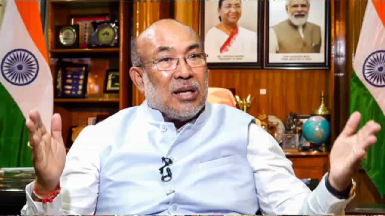 Manipur: ಹಿಂಸಾಚಾರಪೀಡಿತ ಮಣಿಪುರ: ಸಿಎಂ ಬಿರೇನ್ ಸಿಂಗ್ ರಾಜೀನಾಮೆ Manipur: ಹಿಂಸಾಚಾರಪೀಡಿತ ಮಣಿಪುರ: ಸಿಎಂ ಬಿರೇನ್ ಸಿಂಗ್ ರಾಜೀನಾಮೆ