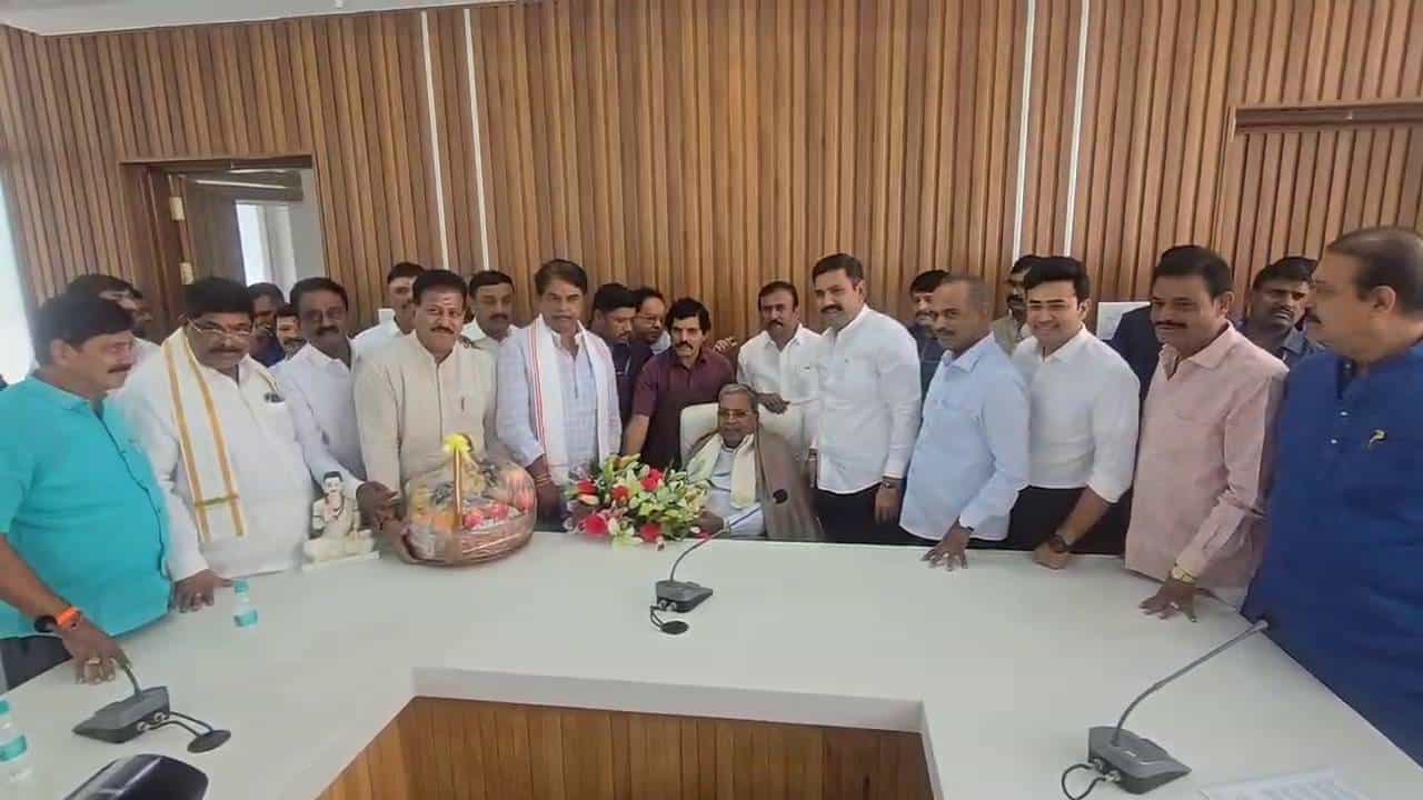 ನೀವು ಪತ್ರ ಬರೆದರೆ 3 ದಿನಗಳಲ್ಲಿ ಮೆಟ್ರೋ ಟಿಕೆಟ್​ ದರ ಇಳಿಕೆ: ಸಿಎಂಗೆ ಬಿಜೆಪಿ ಸಂಸದರ ಭರವಸೆ
