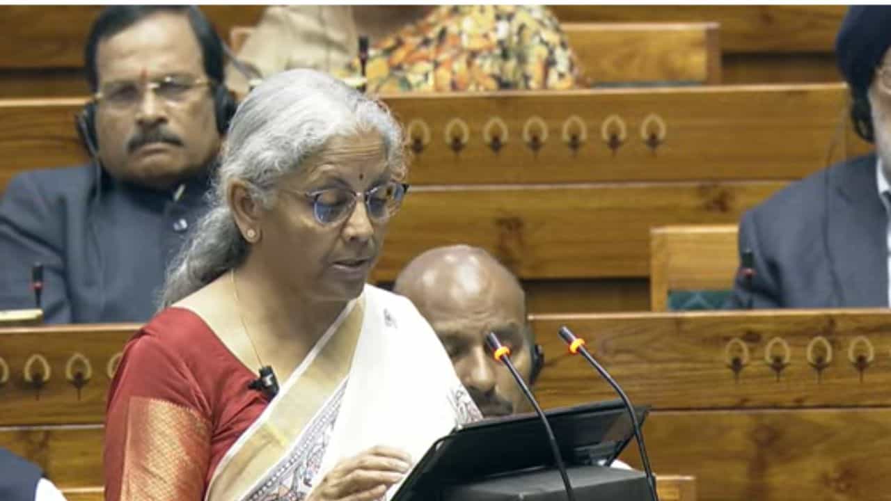Budget 2025 Highlights: 12 ಲಕ್ಷ ರೂ ಆದಾಯಕ್ಕೆ ತೆರಿಗೆ ಇರಲ್ಲ: ನಿರ್ಮಲಾ ಸೀತಾರಾಮನ್