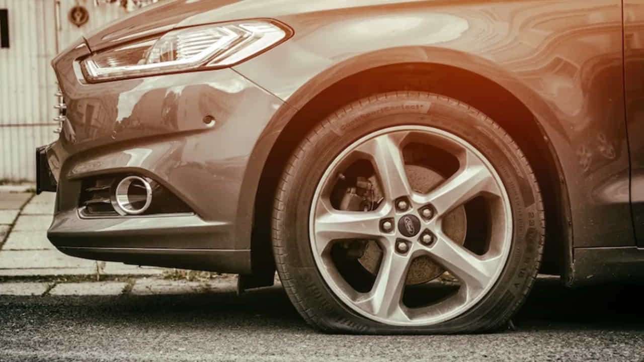 Car Tips: ಕಾರಿನ ಟೈರ್ ಯಾವ ಸಮಯದಲ್ಲಿ ಬದಲಾಯಿಸಬೇಕು?: ಈ ವಿಚಾರ ನಿಮಗೆ ತಿಳಿದಿರಲಿ Car Tips: ಕಾರಿನ ಟೈರ್ ಯಾವ ಸಮಯದಲ್ಲಿ ಬದಲಾಯಿಸಬೇಕು?: ಈ ವಿಚಾರ ನಿಮಗೆ ತಿಳಿದಿರಲಿ