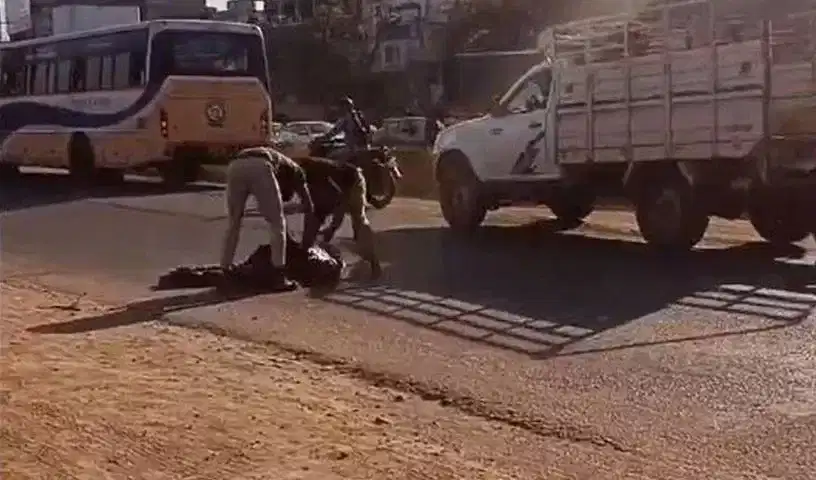 Hyderabad: ನಡುರಸ್ತೆಯಲ್ಲಿ ಯುವಕನ ಬರ್ಬರ ಹತ್ಯೆ