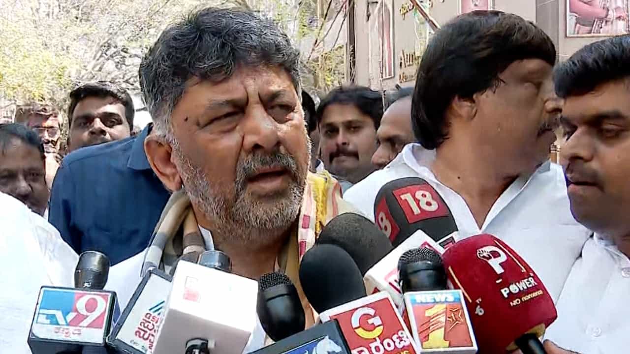 ಸಿದ್ದರಾಮಯ್ಯ ನಮ್ಮ ನಾಯಕ, ಎಲ್ಲಾ ಚುನಾವಣೆಗೆ ಬೇಕು: ಸಿದ್ದು ಹೆಸರು ದುರ್ಬಳಕೆ ಬೇಡ ಎಂದ ಡಿಕೆ ಶಿವಕುಮಾರ್
